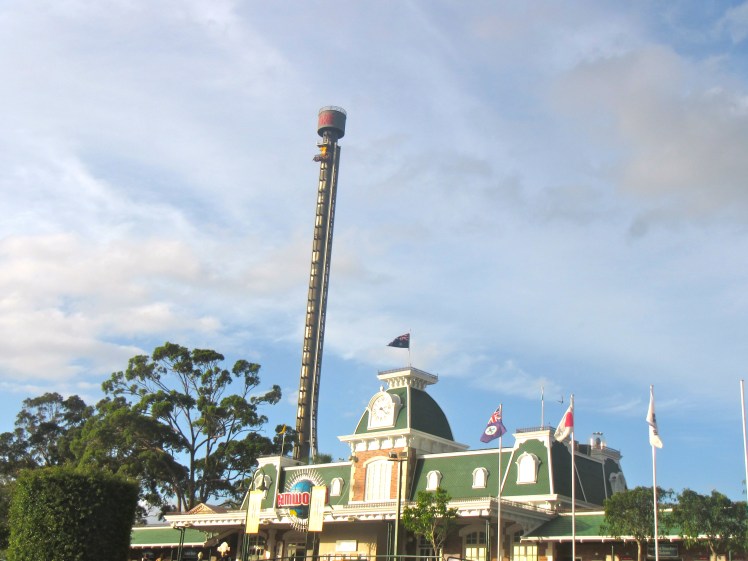 Dreamworld, Tower of Terror in the background